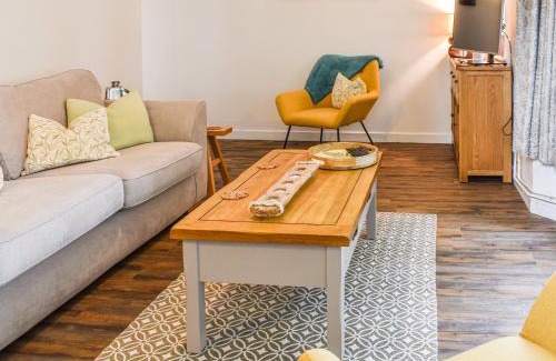 Steyning House | The Horseshoe Annex