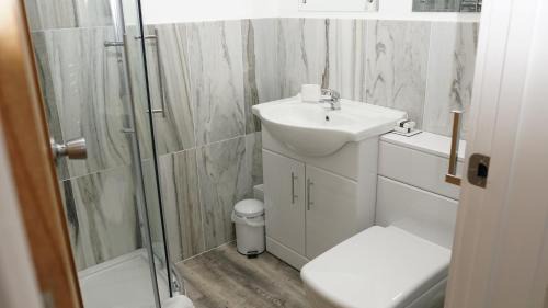 Llangattock House | The Horseshoe Inn