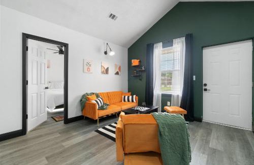Northeast Pensacola House | The Hosta Hangout - A Luxury Central Haven