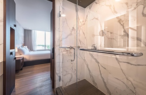 Bucktown Hotel | The Hotel at Midtown