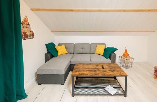 Parigne-lʼEveque Bed & Breakfast | The house is located 7kms from the 24h circuit