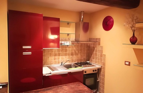 Rezza Apartment | The House of the Fieschi in the Historic Centre