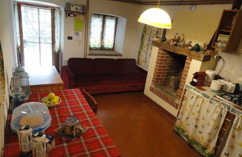 Manta House | The house on the rainbow°