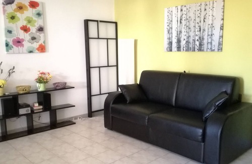 Fondachello Apartment | The ideal place for relaxation in the garden and in the nearby beaches