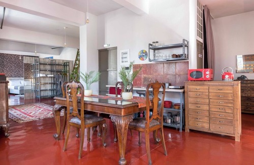 Kerameikos Apartment | The Industrial Loft Private Rooftop & Jacuzzi