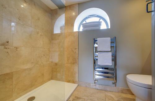 Ingham Hotel | The Ingham Swan