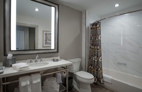 Clemson Hotel | The Inn at Patrick Square