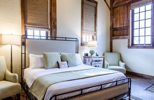 Leacock-Leola-Bareville Hotel | The Inn at Leola Village