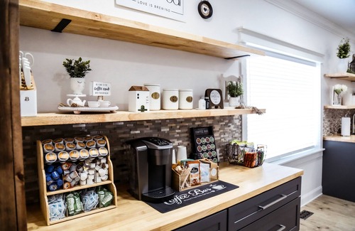 Low Moor Apartment | The Iron and Gold Retreat- Room #1 Private Suite