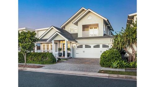 Casuarina House | The Jasmine Gate