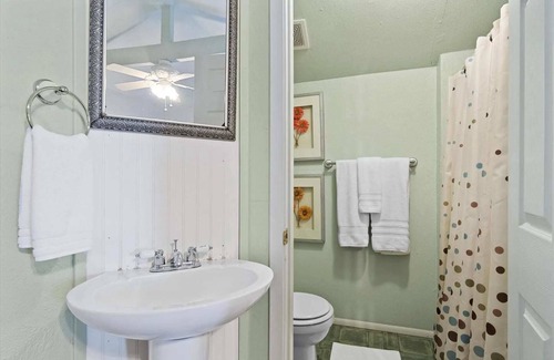 Bonham House | The Judge Roy Bean Cottage at Four Winds