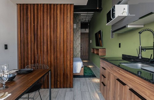 Benito Juarez Apartment | The Jungle Loft Tropical Comfort-Centric w/Kitchen