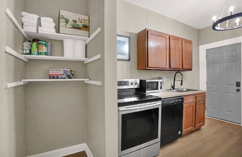 Indianapolis Apartment | The Kaya Unit 6 · Cozy 2 Bed Downtown-West #6