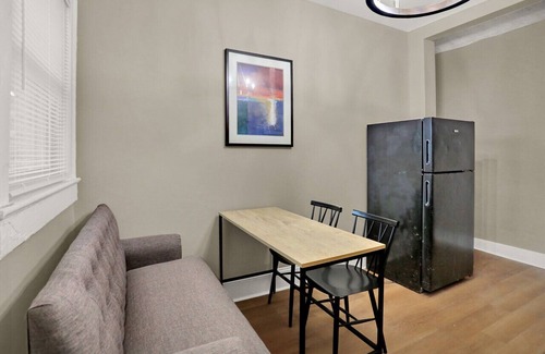 Indianapolis Apartment | The Kaya Unit 6 · Cozy 2 Bed Downtown-West #6