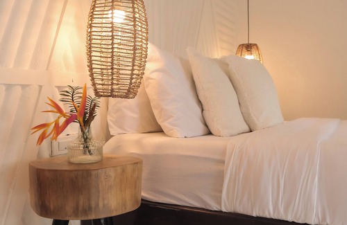 Catangnan Hotel | The KAZA Boutique Hotel