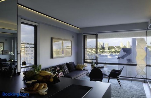 Elizabeth Bay Apartment | The KC Elizabeth Bay