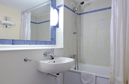 Wakefield Hotel | The Kiln Hotel Part of AG Collection