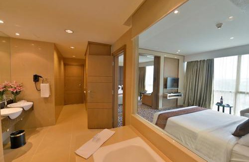 Kota Kinabalu Hotel | The Klagan Regency 1Borneo