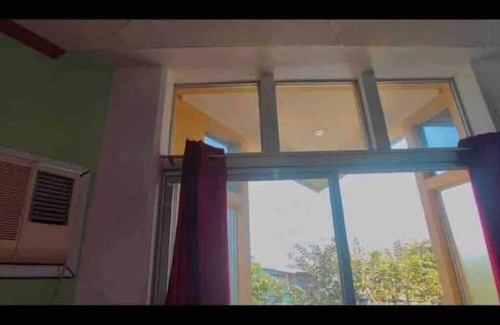 Alangalang House | The Kramer Residence: A/C, Youtube, Netflix