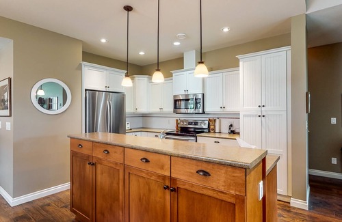 Okanagan-Similkameen Cottage | The Lake Cottage - a relaxing desert getaway!