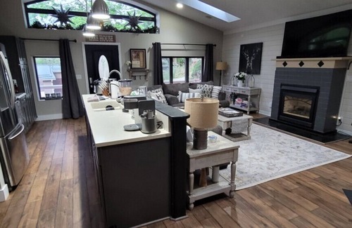 Smyrna House | The Lake Lodge Estate at Big Pine Island