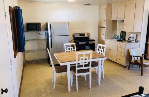 Tow Apartment | The Lakeside Studio 3