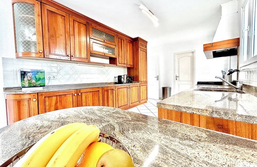 Saubrigues Villa | The Landaise villa with heated pool