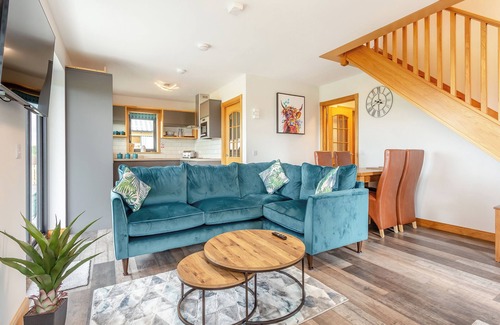 Dingwall Cottage | The Larches - UK46804