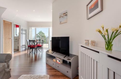 Goodwick House | The Laurels