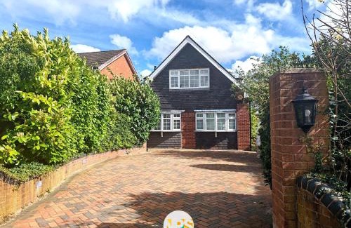 Marston Green Apartment | The Laurels - HS2 Contractors, NEC, BHX, Free Parking