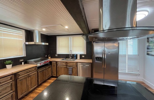 Russells Point House | The Lazy Duck at Indian Lake!