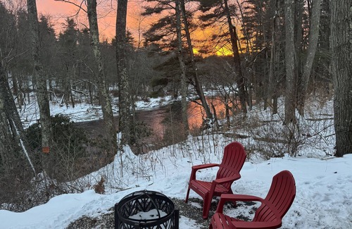 Blakeslee Cabin | The Lehigh Cabin - Riverfront Escape- 1 mile private river