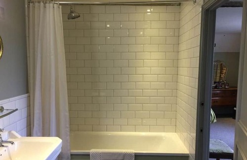 Chiddingstone Hoath Hotel | The Leicester Arms Hotel