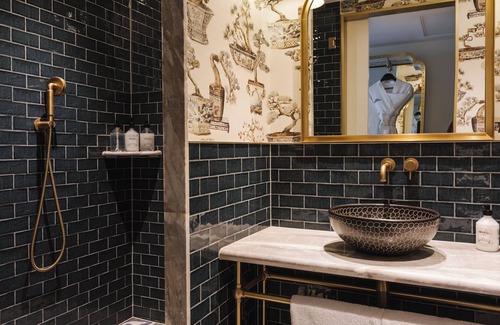 Grand Canal Dock Hotel | The Leinster