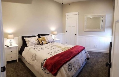 Helper Apartment | The Lincoln Hotel - Suite 3