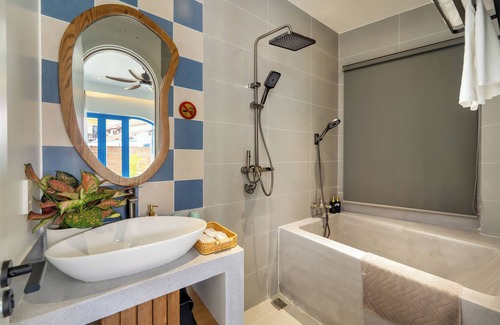 Cam An Hotel | The Linh Coastline Villa