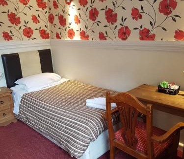 Banbury Hotel | The Lismore Hotel