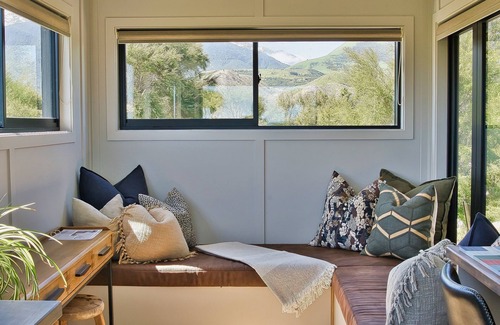 Hapuku Cottage | The Little Black House