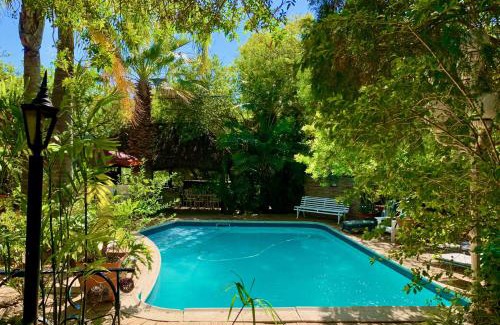 Stellenbosch Bed & Breakfast | The Little Hideaway Guesthouse