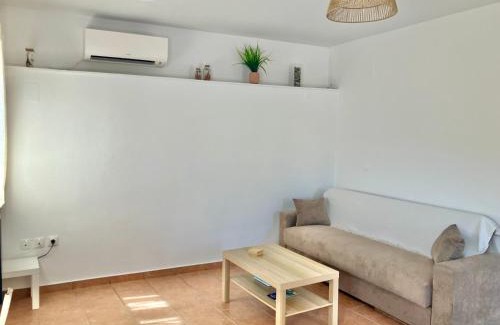 Oxilithos Villa | The Little House by the Sea