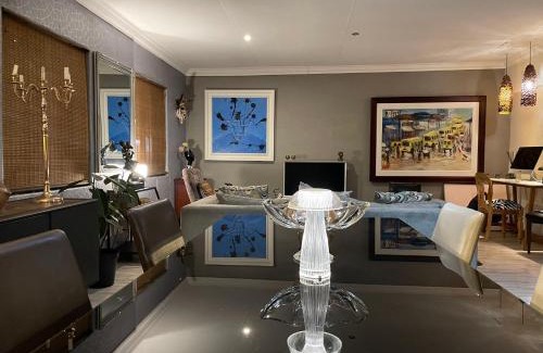 Greater Johannesburg Metropolitan Area Apartment | The Little Mongrel Deluxe Space Bryanston