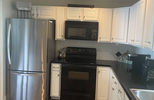 Titus House | The Little White House on Blue Heron Slough