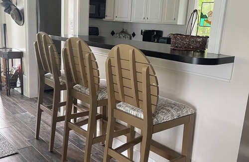 Titus House | The Little White House on Blue Heron Slough