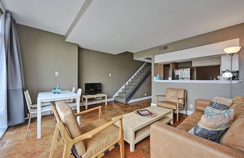 Downtown Austin Apartment | The Littlefields by Lodgewell | Amazing Views | B8