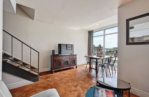 Downtown Austin Apartment | The Littlefields by Lodgewell | Work From Home! B3