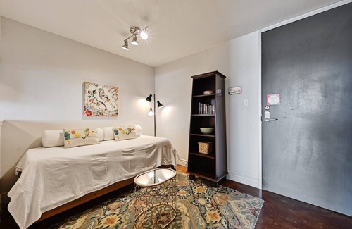 Downtown Austin Apartment | The Littlefields by Lodgewell | Work From Home! B3