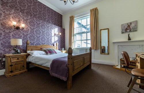 Penkridge Hotel | The Littleton Arms