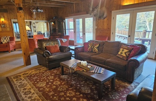 Nathrop Cabin | The Lodge at Deer Valley Ranch - great for large groups!