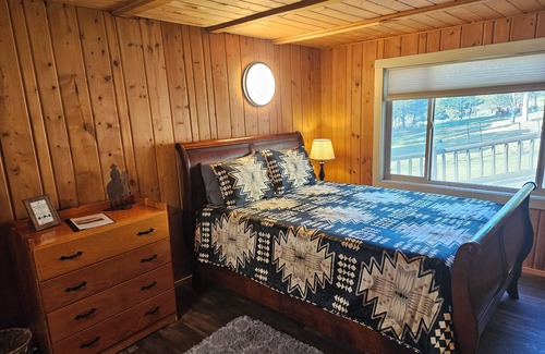 Nathrop Cabin | The Lodge at Deer Valley Ranch - great for large groups!