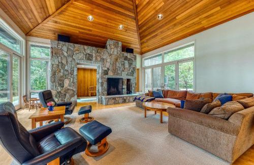 Kittery Point House | The Lodge at Seapoint Beach